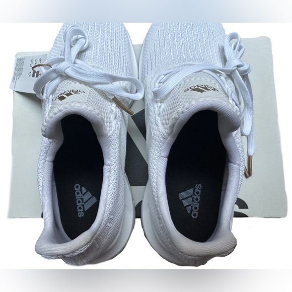 Adidas Swift Run Shoes White and Gold - Picture 4 of 9